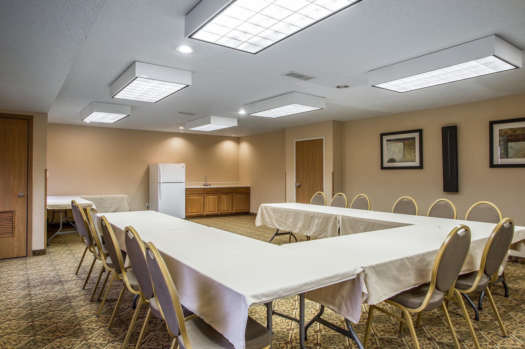 Mainstay Suites Cedar Rapids North - Marion Esterno foto