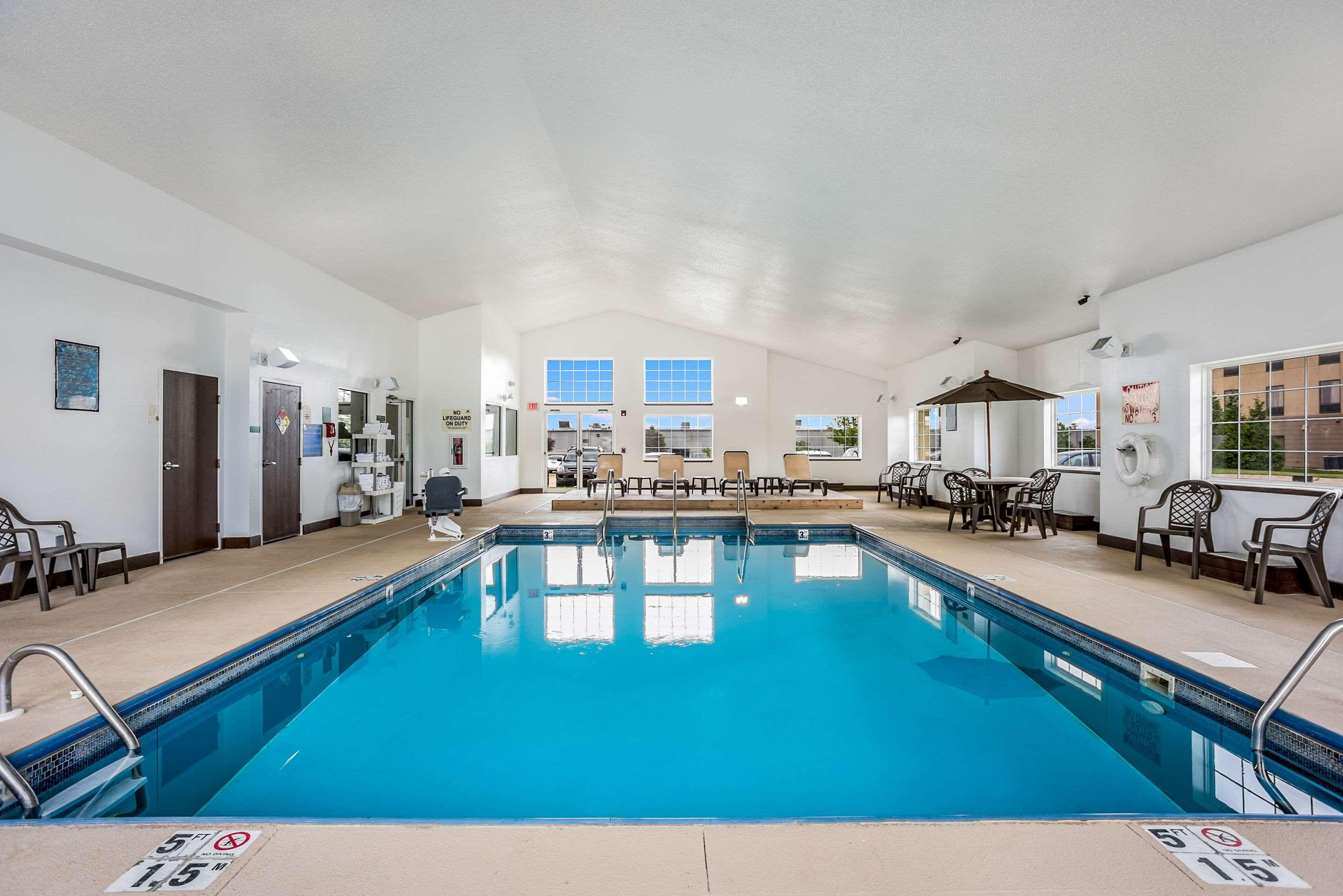 Mainstay Suites Cedar Rapids North - Marion Esterno foto