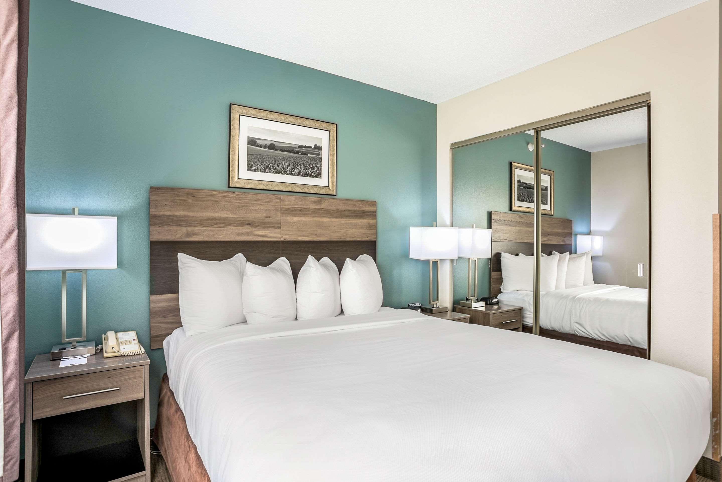 Mainstay Suites Cedar Rapids North - Marion Esterno foto