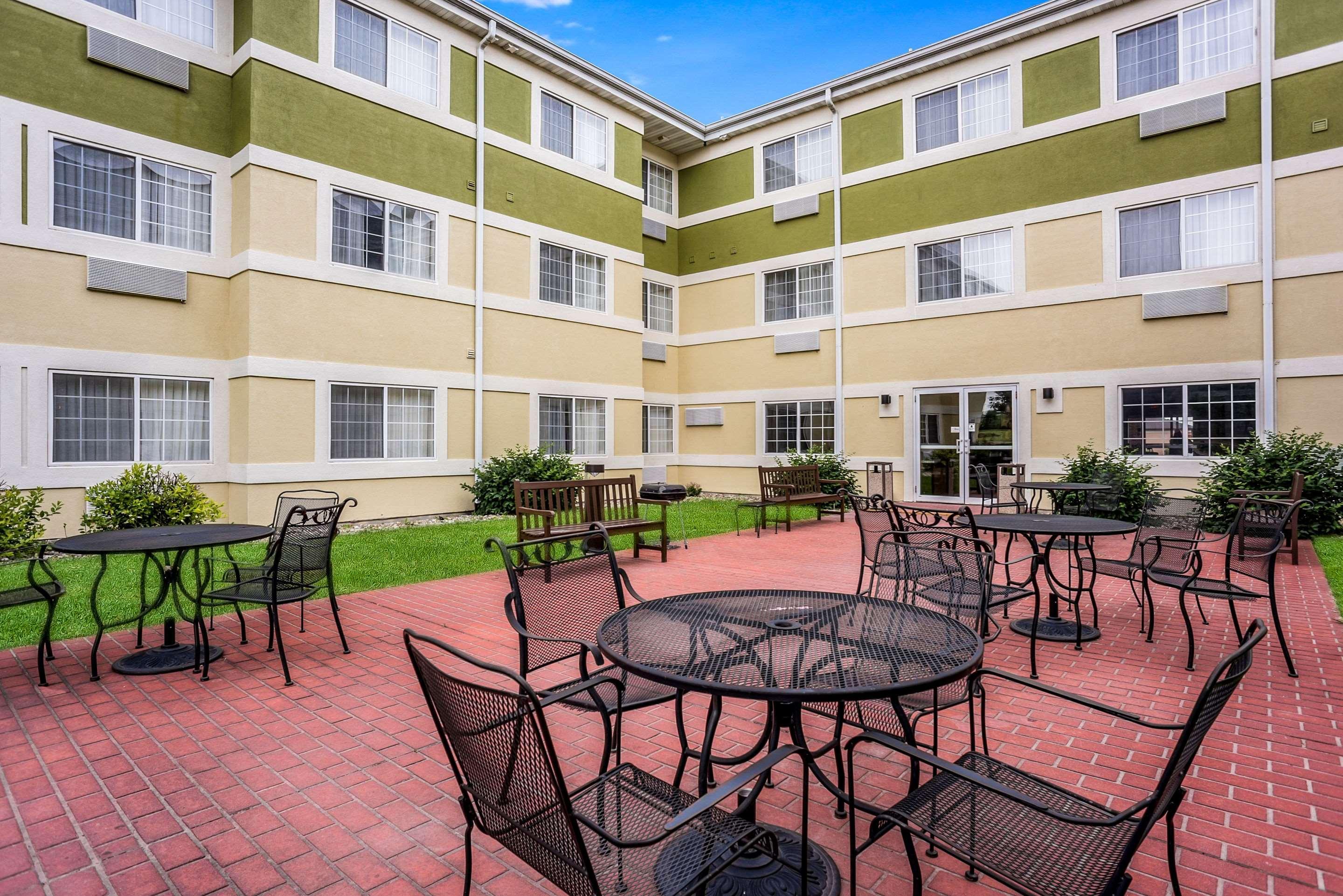 Mainstay Suites Cedar Rapids North - Marion Esterno foto