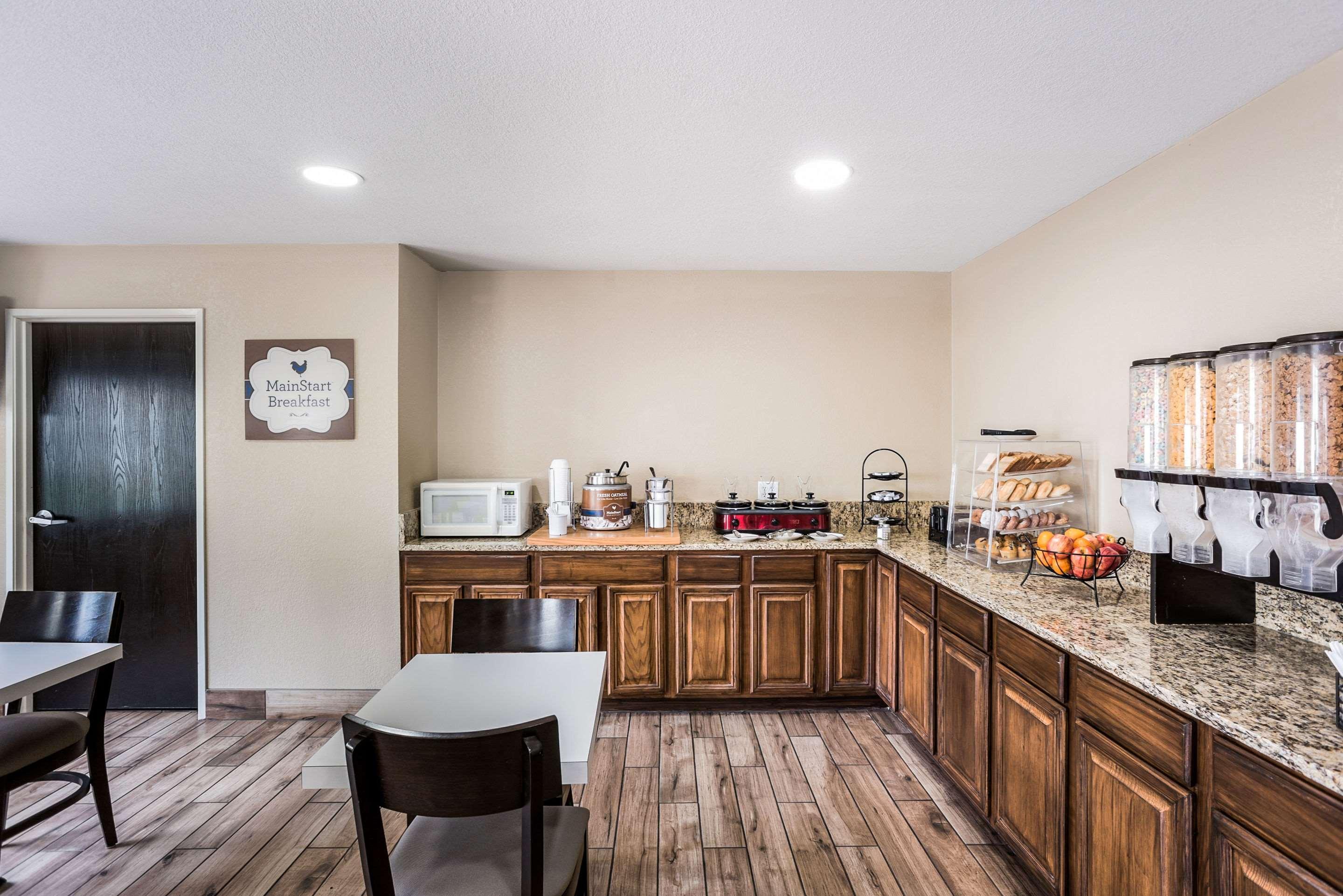 Mainstay Suites Cedar Rapids North - Marion Esterno foto